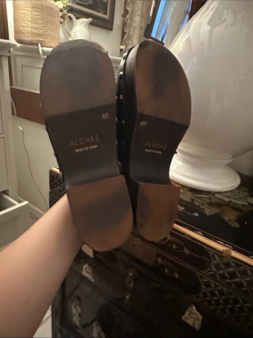 ALOHAS Black Studded Platform Clogs (40) - Picture 8 of 8